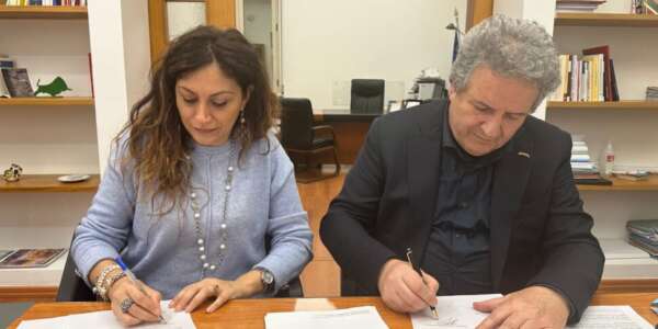 San Giovanni in Fiore, firmato il protocollo d’intesa con il direttore generale dell’Asp di Cosenza per l’utilizzo dello stadio comunale per l’elisoccorso