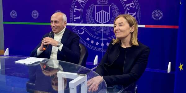 Maria Locanto è il nuovo vicesindaco di Cosenza. Il sindaco Franz Caruso: “Daremo ulteriore slancio alla nostra azione amministrativa”