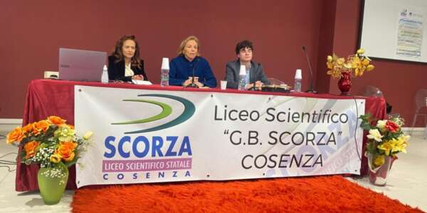 L’ex ministra Lamorgese parla agli studenti dello Scorza a Cosenza: “Prevenzione è una necessità ineluttabile”