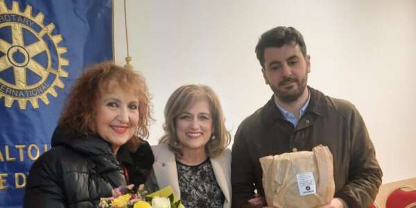 Montalto, quando il pane diventa… poesia grazie al Rotary Club