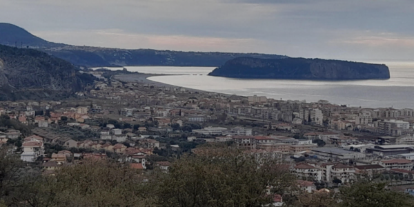 Praia a Mare, furti e danneggiamenti nell’area nord della città. Prese di mira attività commerciali