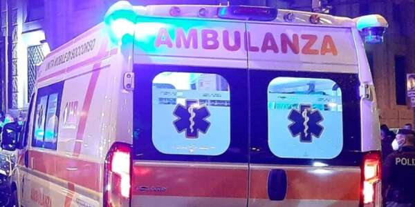Tragedia a Cosenza, non ce l’ha fatta il figlio del senatore Mario Occhiuto. Il trentenne Francesco era caduto ieri dall’ottavo piano di casa