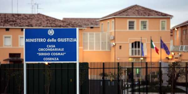 Aiga: ritardo di 4 mesi per la trasmissione del ricorso in Cassazione. Lesi i diritti di un detenuto di Cosenza