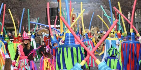 Iniziato l’arcobaleno di colori: a Castrovillari è già… Carnevale!