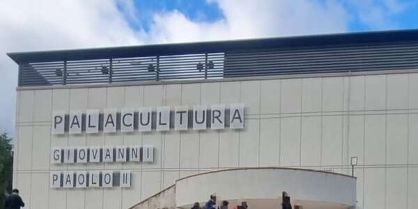Domenica debutta la nuova produzione del Centro Rat “L’insolito cappuccetto rosso”