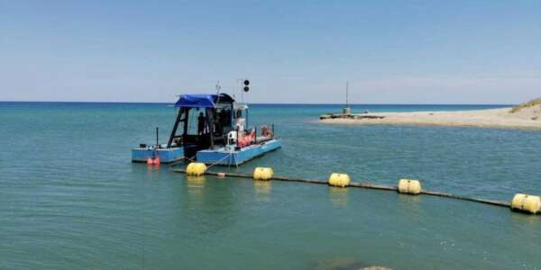 Sibari, semaforo rosso per le barche: nello Stombi non si naviga