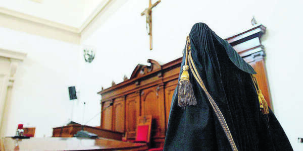 Processo Costa a Corigliano Rossano, davanti al giudice i testimoni della difesa Per la morte del fruttivendolo è imputato solo Lagano