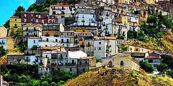 Corigliano Rossano, centri storici. Stasi: “I fondi sono arrivati in ritardo”