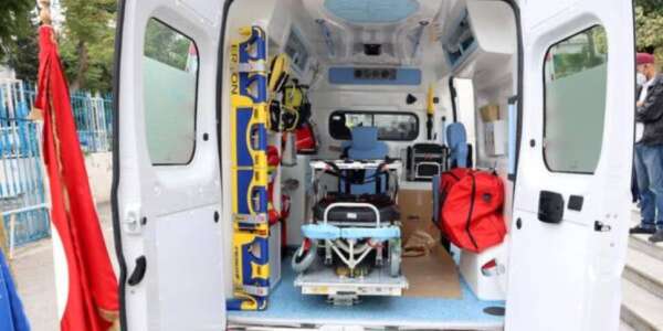 Lite davanti al campanile a Rossano, giovane finisce in ospedale dopo un pugno in pieno volto