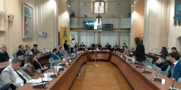 Corigliano Rossano, l’opposizione avanza dubbi sui conti del Comune
