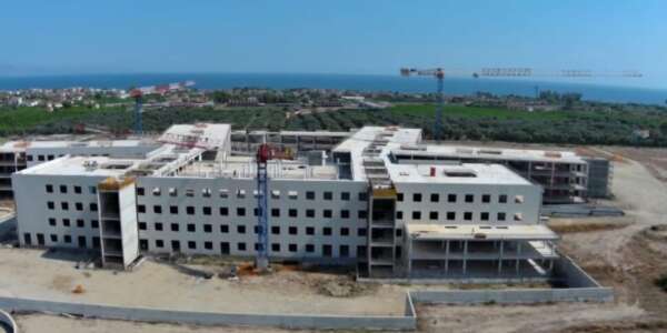 Corigliano Rossano, ispezione nel cantiere del nuovo ospedale