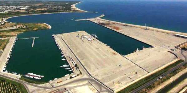 Porto  di Corigliano, polemica riaccesa sulla “Baker Hughes”