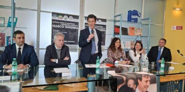 Rende, Ghionna si presenta alla città ed elenca i progetti del centrodestra