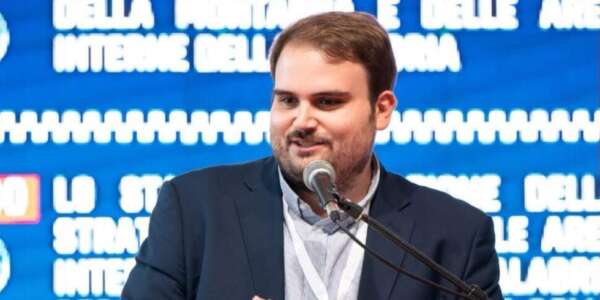 Cosenza, Pecoraro (Pd): «Non chiediamo rimpasti nella giunta comunale»