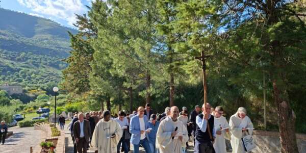 Cassano allo Ionio, 1° maggio. Giubileo dei lavoratori e degli imprenditori al Santuario della Madonna della Catena